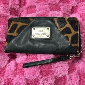 JM New York zipper wallet